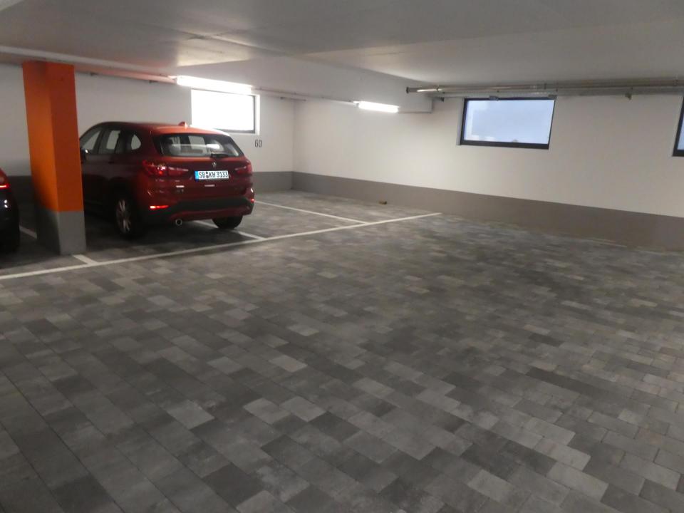 Garage 1