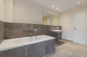 شقة في الطابق الأرضي Schweich ألمانيا | Badezimmer