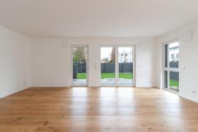 شقة في الطابق الأرضي Schweich ألمانيا | Küche / Wohnzimmer