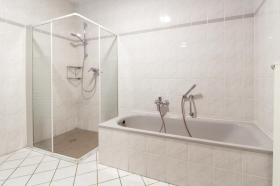 Квартира на первом этаже Трир Продажа Германия | Badezimmer 1.0