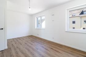 Leilighet over 2 plan Trier Til salgs Tyskland | Schlafzimmer 2.0 Leilighet over 2 plan Trier Til salgs Tyskland | Schlafzimmer 2.0