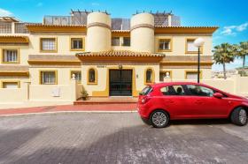 Nyaraló Mihák Kiadó Spanyolország