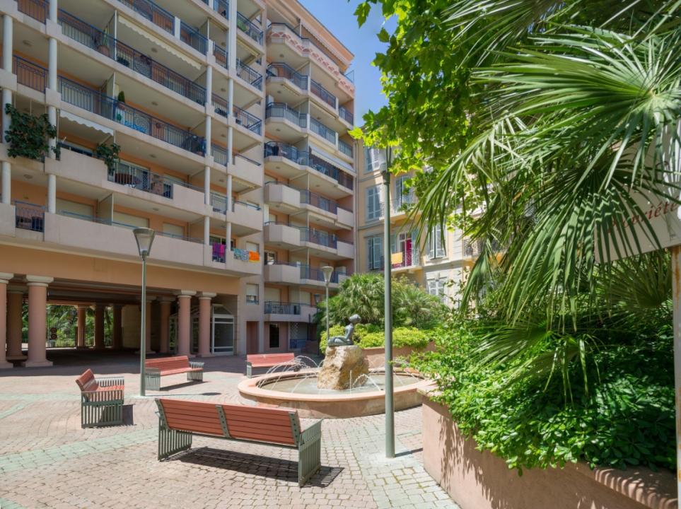 別荘 マントン 賃貸 フランス