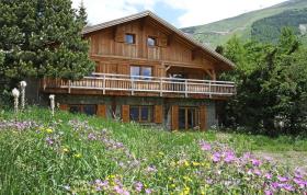 Holiday home for rent in Les Deux Alpes-Laffreyete, France