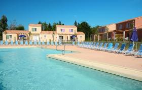 Feriehus til leie i Paradou, France