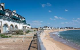 Holiday home Batz-sur-Mer for rent France