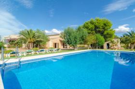 Holiday home for rent in Campos, Spain