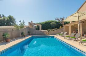 別荘 ビラフランカ デ ボナニー  スペイン