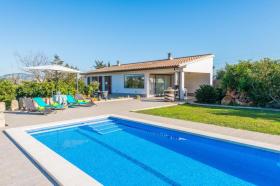 Holiday home for rent in Sa Pobla, Spain Holiday home for rent in Sa Pobla, Spain