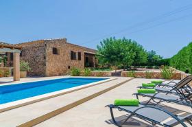 Holiday home for rent in Vilafranca de Bonany, Spain