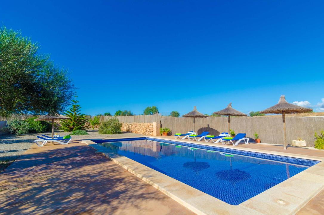 Ferienhaus zu vermieten in Ses Salines, Spanien