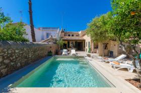 Holiday home for rent in Campos, Spain