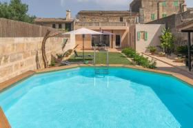 Holiday home for rent in Ariany, Spain