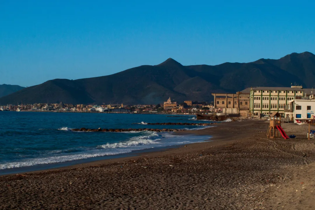 Nyaraló Pietra Ligure Kiadó Olaszország