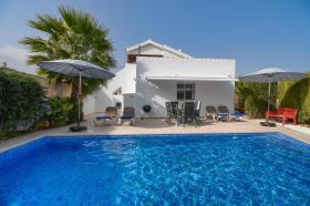 Ferienhaus zu vermieten in Vergel, Spanien