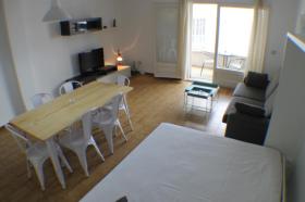 Nyaraló kiadó a oldalon. Rosas-Rosas, Spanyolország Nyaraló kiadó a oldalon. Rosas-Rosas, Spanyolország