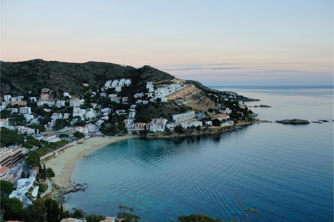 Maison de vacances Des roses À louer Espagne
