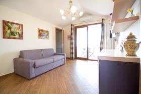 Nyaraló Matánia Kiadó Olaszország