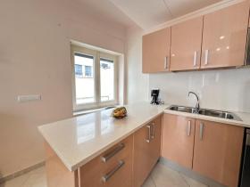 Nyaraló Rosas Kiadó Spanyolország