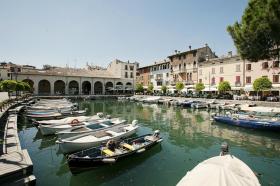 Holiday home Desenzano del Garda for rent Italy