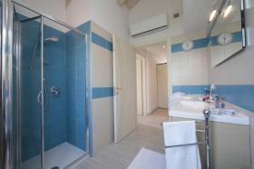 بيت العطلات Angera ايطاليا