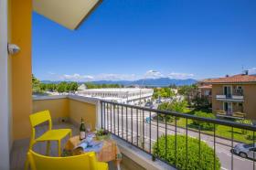 Дом отдыха в аренду в Дезенцано-дель-Гарда-Кашина Монте Альбано, Италия Дом отдыха в аренду в Дезенцано-дель-Гарда-Кашина Монте Альбано, Италия