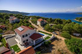Holiday home Milna for rent Croatia