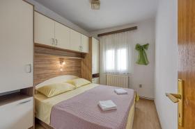 Holiday home Općina Vir for rent Croatia