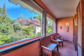 Nyaraló Skroskë Kiadó Olaszország