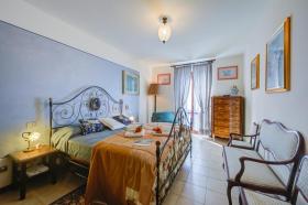 Nyaraló Skroskë Kiadó Olaszország