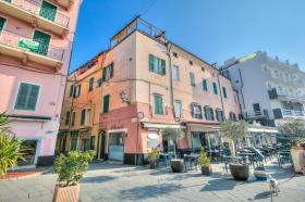 Vakantiehuis te huur in Алассио, Italy Vakantiehuis te huur in Алассио, Italy