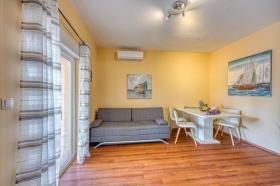 Holiday home Sveti Filip i Jakov for rent Croatia