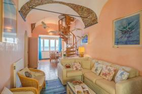 Vakantiehuis te huur in Алассио, Italy Vakantiehuis te huur in Алассио, Italy