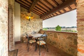 Nyaraló Cortona Kiadó Olaszország