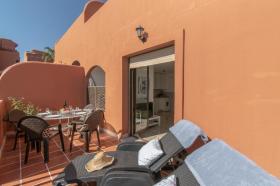 別荘 エステポナ  スペイン