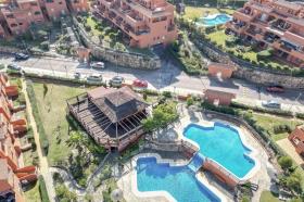 別荘 エステポナ  スペイン