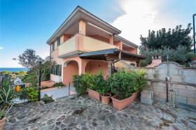 Ferienhaus zu vermieten in Cala Gonone, Italien