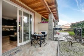 Tatil evi kiralık 'de Ispra, Italy Tatil evi kiralık 'de Ispra, Italy