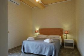 別荘 ラグシア  イタリア