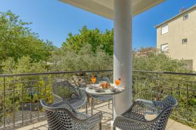 Holiday home Okrug Gornji for rent Croatia