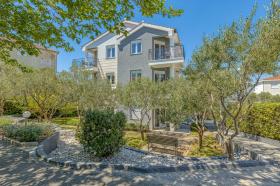 Holiday home Okrug Gornji for rent Croatia