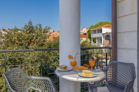 Holiday home Okrug Gornji for rent Croatia