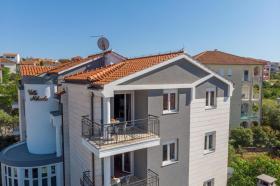 Holiday home Okrug Gornji for rent Croatia