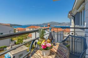 Ferienhaus zu vermieten in Okrug Gornji, Kroatien