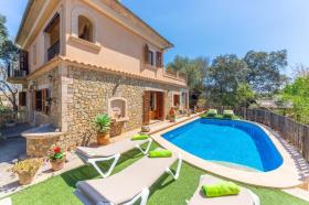Holiday home for rent in Maria de la Salut, Spain