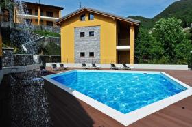 Ferienhaus zu vermieten in Argegno, Italien