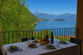 Holiday home Argegno For Rent Italy