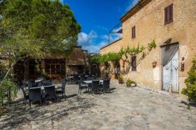Feriehus San Lorenzo del Cardessar  Spain