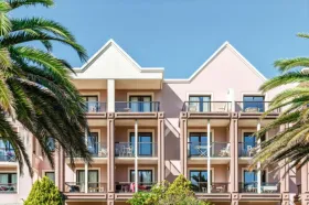 Дом отдыха в аренду в Перрос-Гирек, Франция