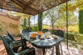 Nyaraló Mallemort Kiadó Franciaország